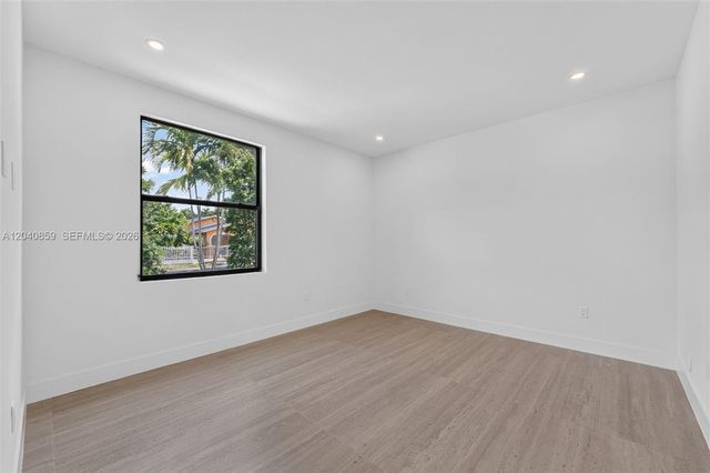 2240 SW 13th St, Miami, FL 33145