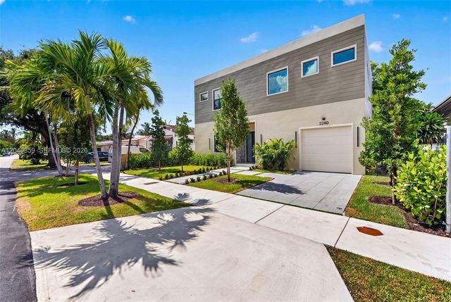 2240 SW 13th St, Miami, FL 33145