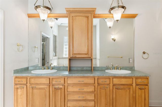 4115 NW 37TH TERRACE, Gainesville, FL 32606