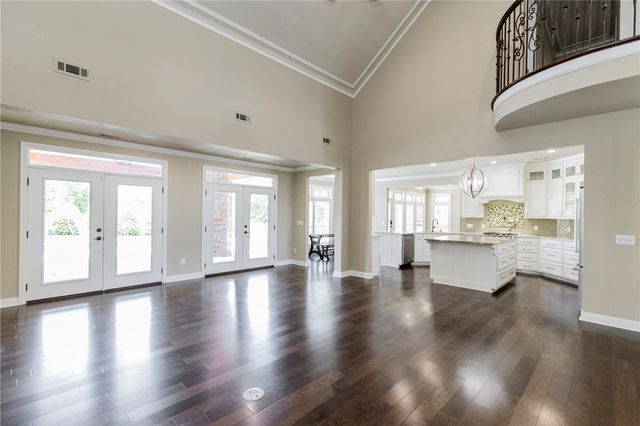 2613 W Green Acres Road, Rogers, AR 72758