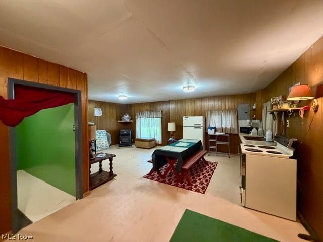 6019 Arrowhead Drive, Cortland, OH 44410
