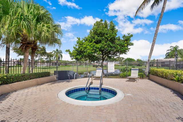 8458 Boca Glades Boulevard E, Boca Raton, FL 33434