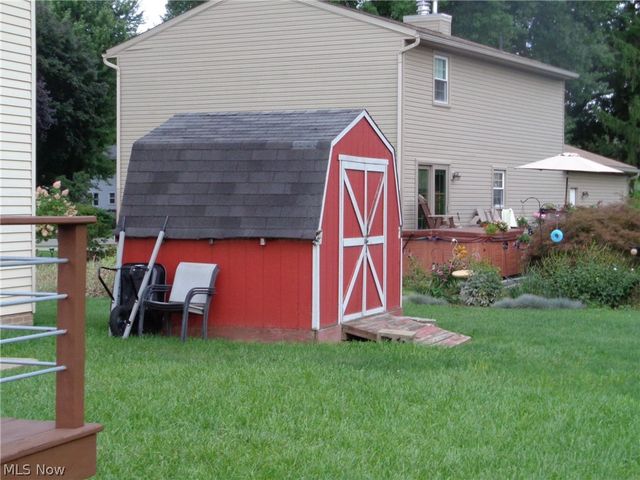 3415 Lauren Avenue NW, Massillon, OH 44646