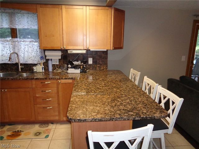 3415 Lauren Avenue NW, Massillon, OH 44646