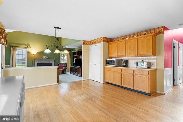 205 GREEN BANK WAY, Harleysville, PA 19438