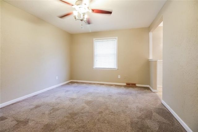 12212 E 58th Terrace, Kansas City, MO 64133