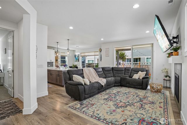 22862 birch Avenue SE, Black Diamond, WA 98010