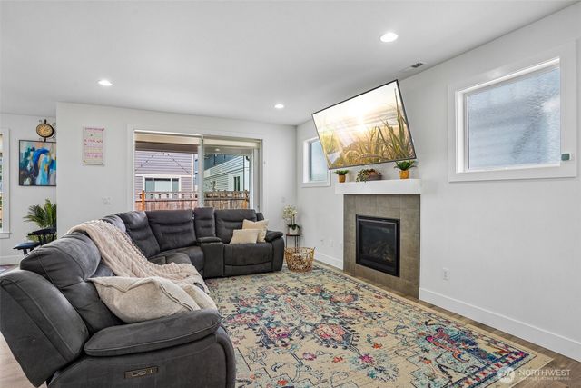22862 birch Avenue SE, Black Diamond, WA 98010