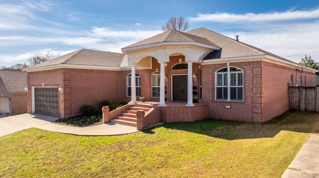 1114 Claycut Circle, North Little Rock, AR 72116