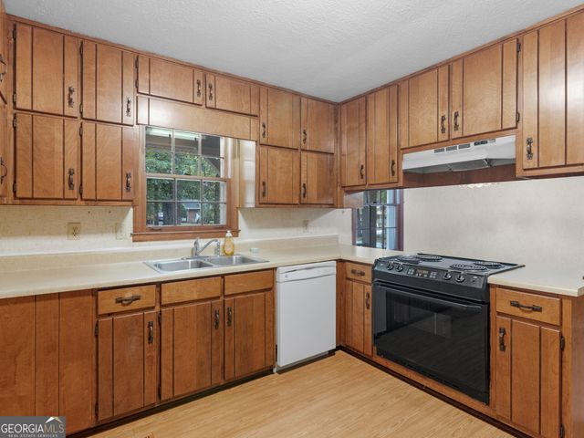 8294 Winston Way, Jonesboro, GA 30236