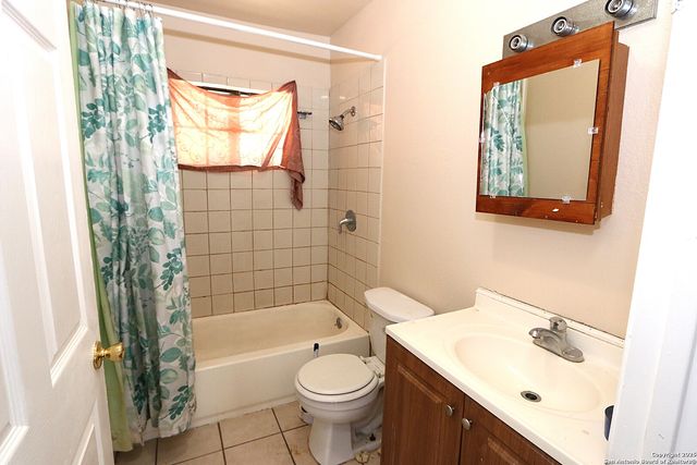 734 Gulf, San Antonio, TX 78202