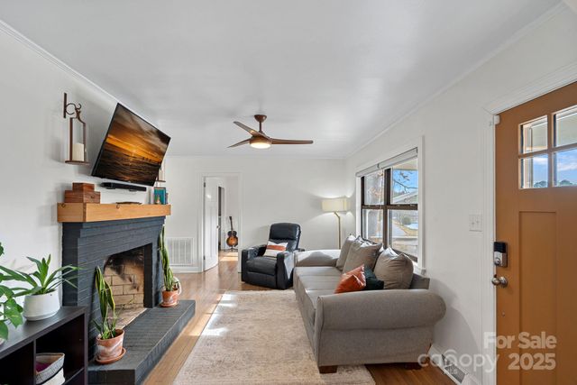 7501 Carolyn Street, Denver, NC 28037