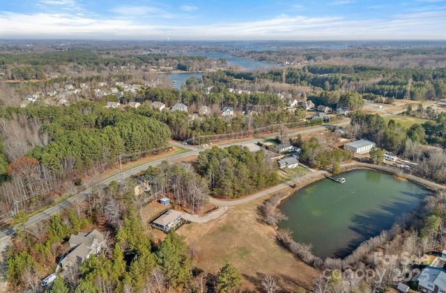 7501 Carolyn Street, Denver, NC 28037