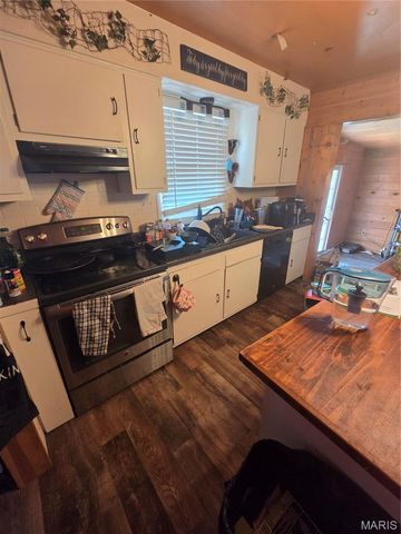 1510 E Kathleen Street, Sikeston, MO 63801