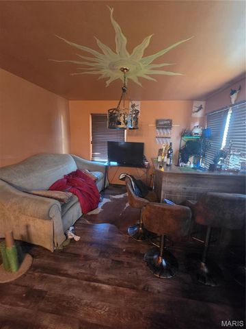 1510 E Kathleen Street, Sikeston, MO 63801