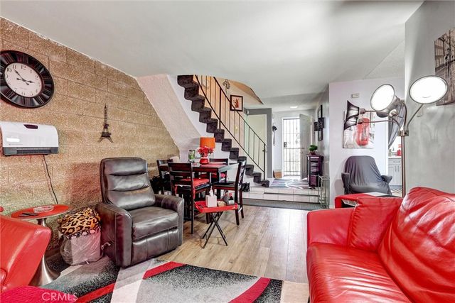 240 W Queen Street 9, Inglewood, CA 90301