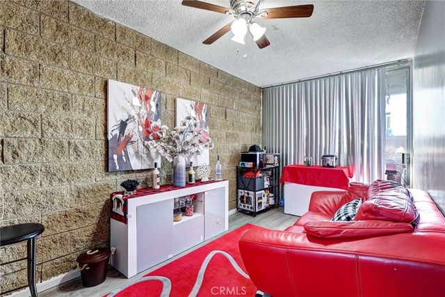240 W Queen Street 9, Inglewood, CA 90301
