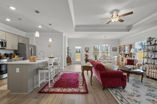 323 Dunlin Pl, Conway, SC 29526