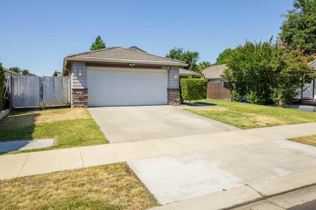 1919 Cork Oak Ln, Manteca, CA 95336
