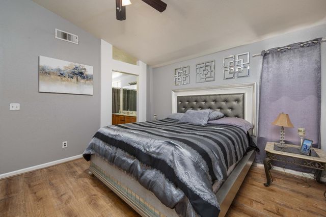 1919 Cork Oak Ln, Manteca, CA 95336