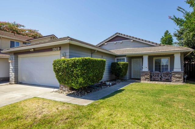 1919 Cork Oak Ln, Manteca, CA 95336