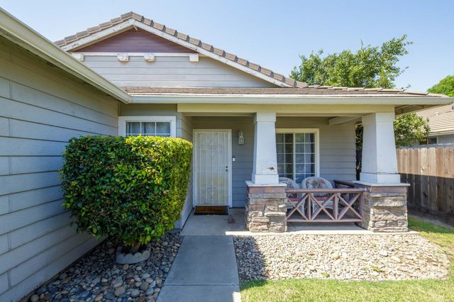1919 Cork Oak Ln, Manteca, CA 95336