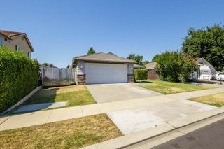 1919 Cork Oak Ln, Manteca, CA 95336