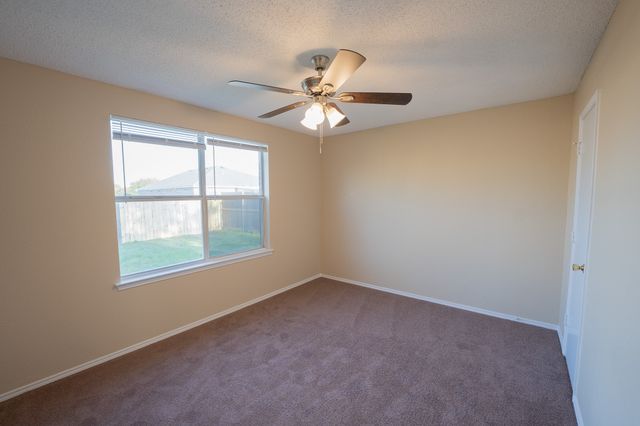 1524 Clemson Drive, Glenn Heights, TX 75154