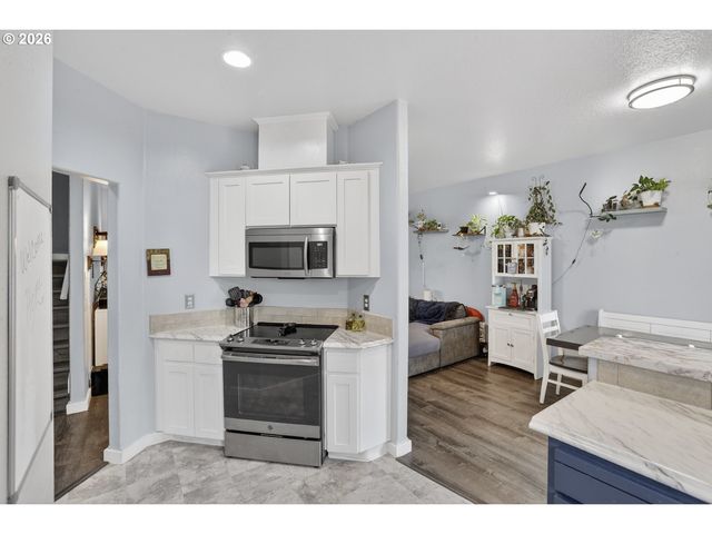 34484 VAIL Ct, St Helens, OR 97051