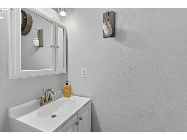 34484 VAIL Ct, St Helens, OR 97051