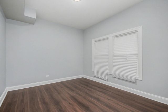 8030 S Constance Avenue, Chicago, IL 60617