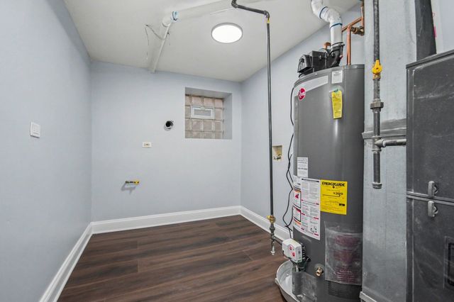 8030 S Constance Avenue, Chicago, IL 60617