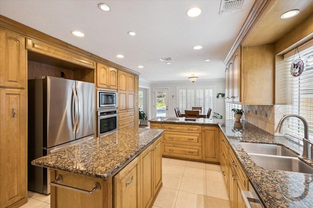 15726 Echo Lodge Drive, Houston, TX 77095