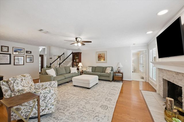 15726 Echo Lodge Drive, Houston, TX 77095