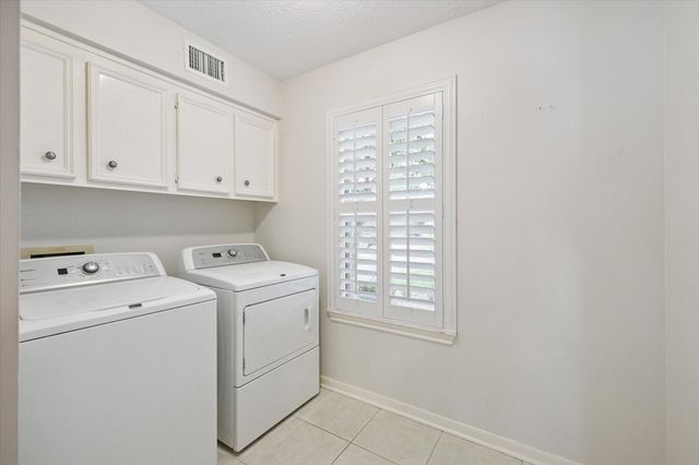 15726 Echo Lodge Drive, Houston, TX 77095