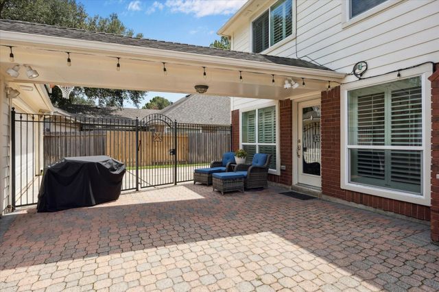 15726 Echo Lodge Drive, Houston, TX 77095