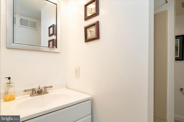 8122 GLEN GARY ROAD, Towson, MD 21286
