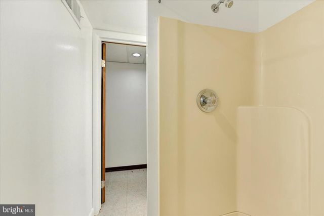 8122 GLEN GARY ROAD, Towson, MD 21286