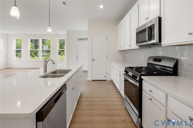 3735 Maze Runner Dr, Midlothian, VA 23112