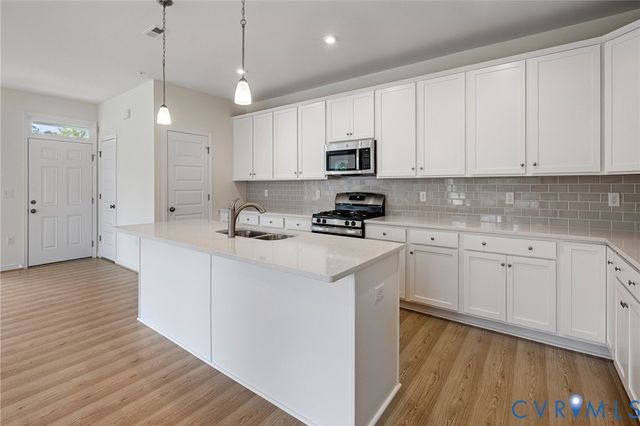 3735 Maze Runner Dr, Midlothian, VA 23112