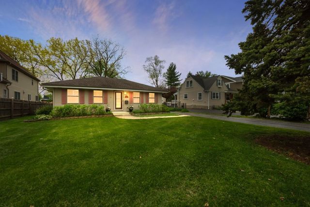 29 W Goebel Drive, Lombard, IL 60148