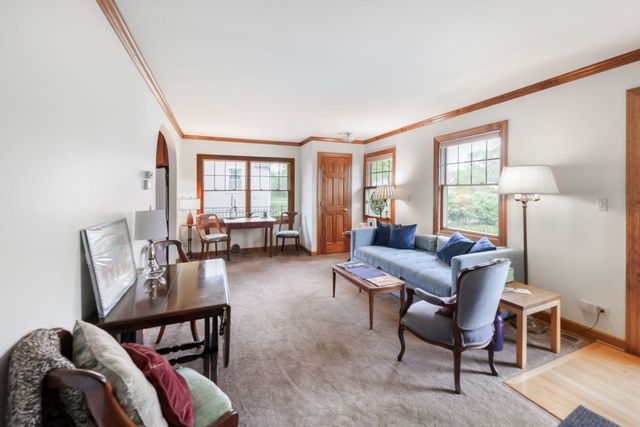 29 W Goebel Drive, Lombard, IL 60148