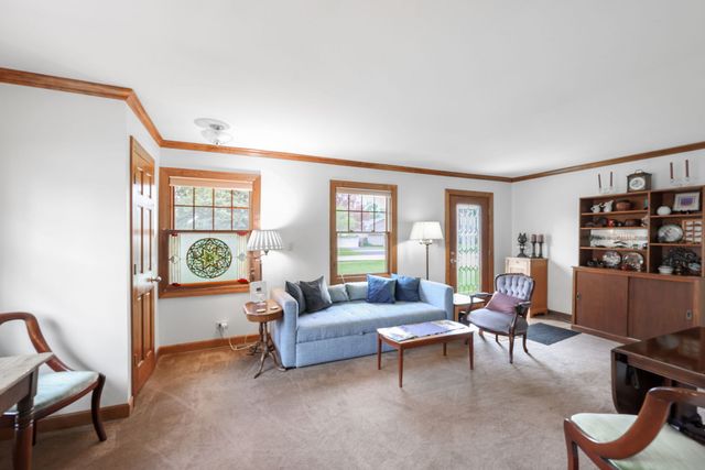 29 W Goebel Drive, Lombard, IL 60148