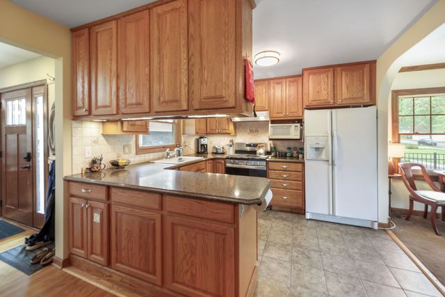 29 W Goebel Drive, Lombard, IL 60148