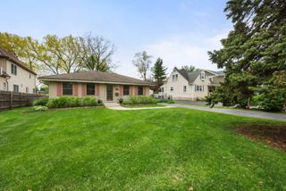 29 W Goebel Drive, Lombard, IL 60148