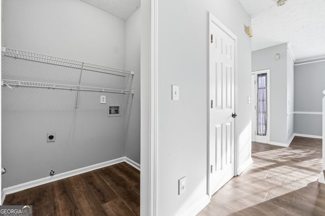 760 Jackson Bank Place NW, Lilburn, GA 30047