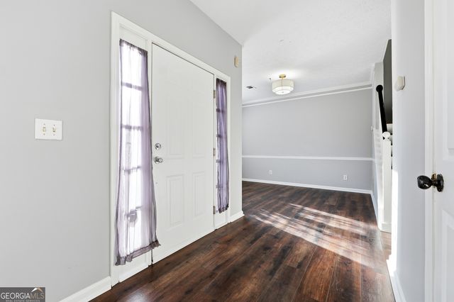 760 Jackson Bank Place NW, Lilburn, GA 30047