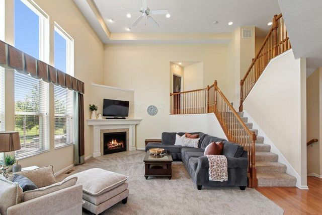 4222 Hunters Bend, Powell, OH 43065