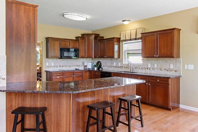 4222 Hunters Bend, Powell, OH 43065
