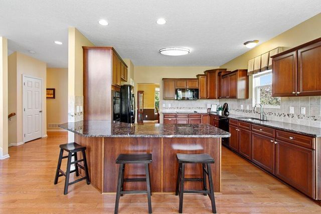 4222 Hunters Bend, Powell, OH 43065
